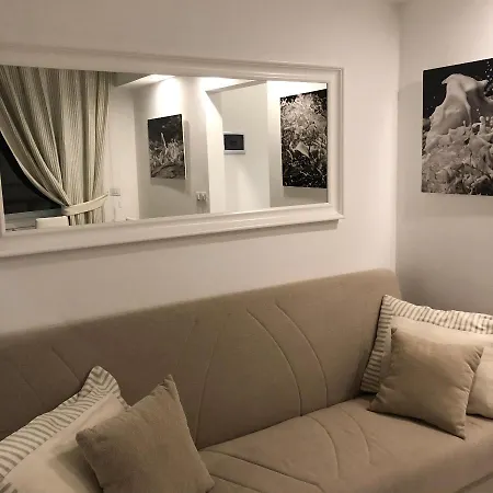 Apartment La Casa Di Gio Golf Tennis E Parcheggio Privato Rapallo